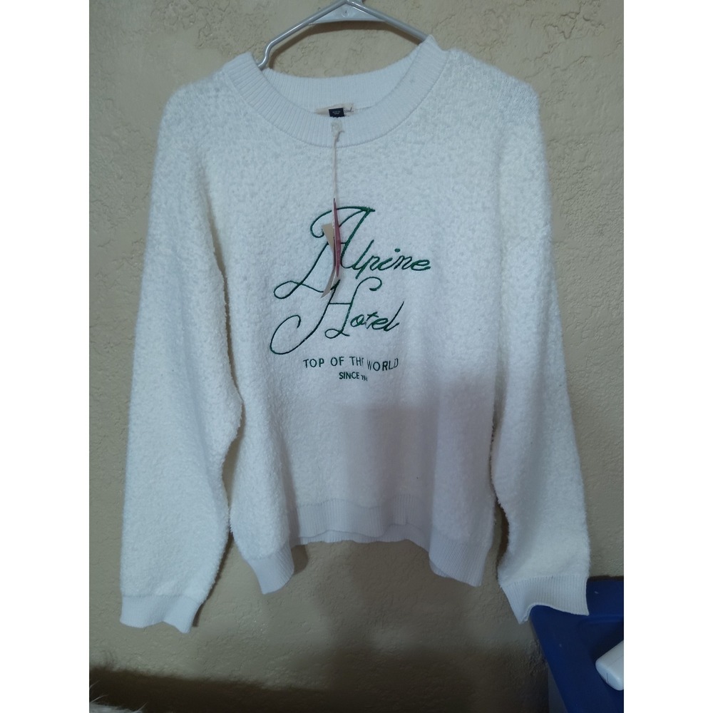 Universal Thread Alpine Hotel Embroidered Boucle Knit Sweater White XL NWT